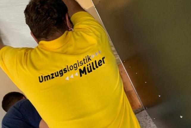 Mit den Umzugshelfer richtig planen in Schönbach